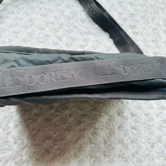 LeSportsac Deluxe Everyday Heritage Best Selling Crossbody Ripstop Gray Bag - Picture 9 of 14
